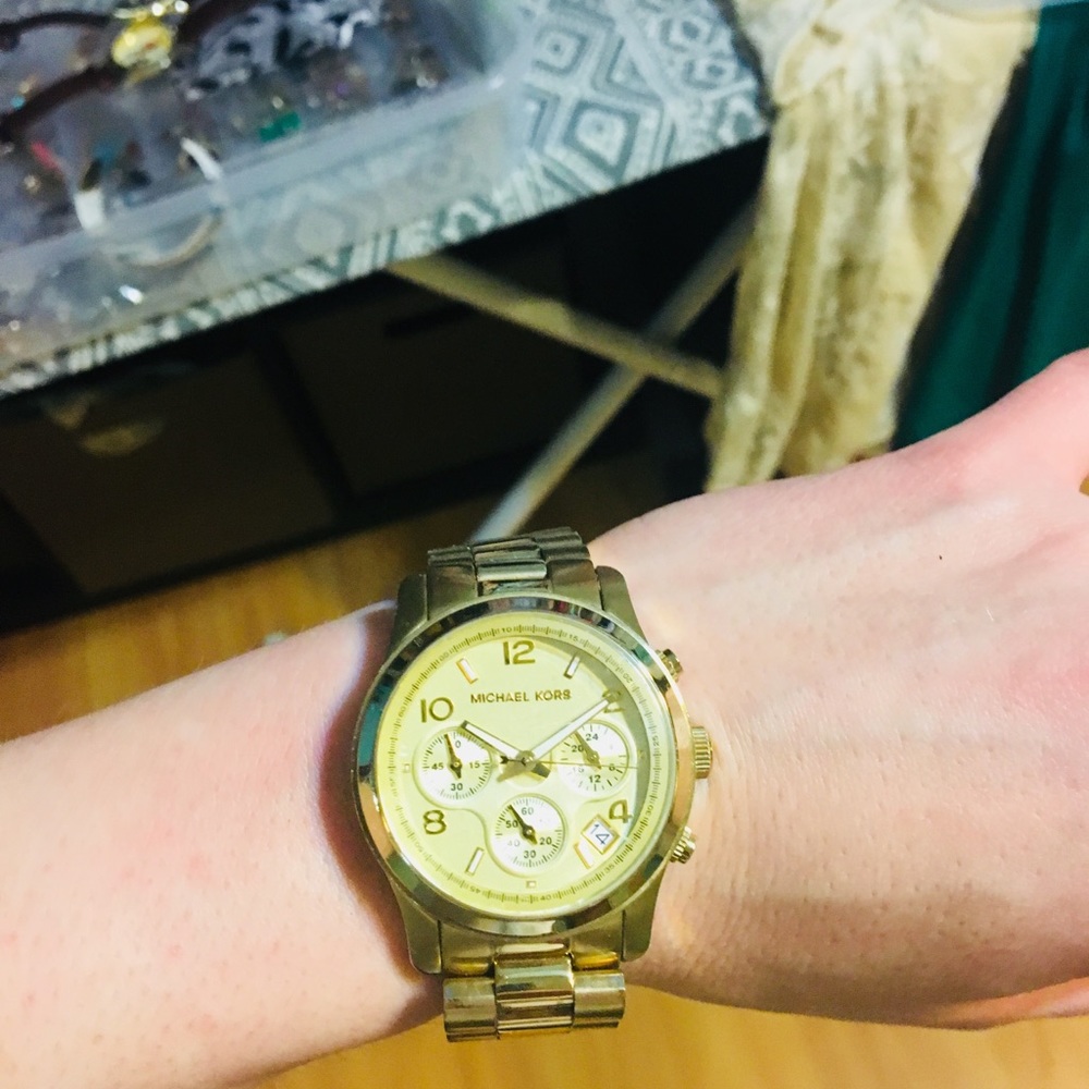 Michael Kors watch gold